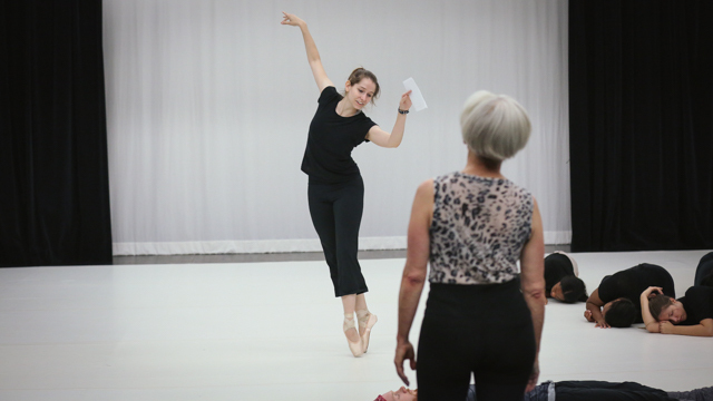 Carlson directs School of Dance student in <i>Elizabeth, the dance</i>